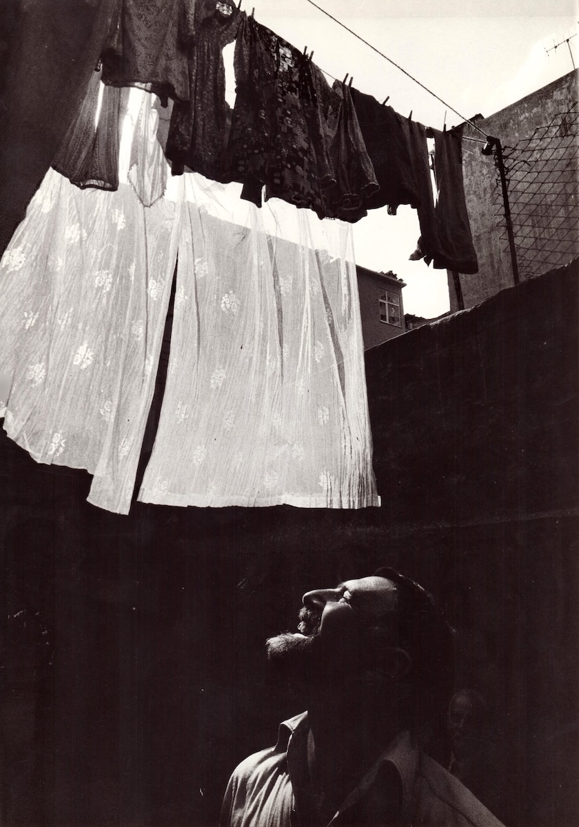 September 2, 1978, Saturday. Mehmet Güleryüz photographed by Ara Güler. © Estate of Mehmet Güleryüz